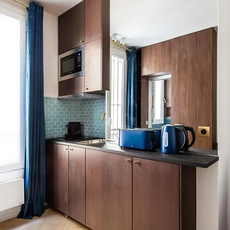 In The Heart Of Nation Charonne Apartment